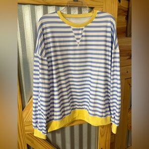 New Polyester Women’s Pullover Top. Size L-XL. Oversized. Smooth photo print